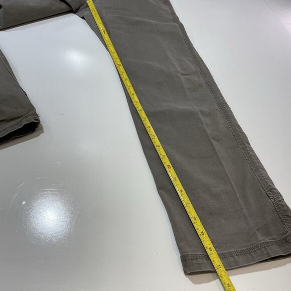 prAna Men's Khaki Outdoors Pants Size 31x32 Straight Leg Organic Cotton Denim - Picture 3 of 8